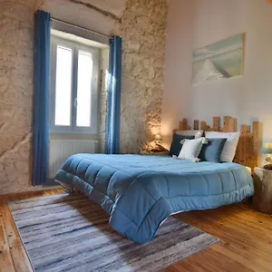Couette-café D'hôtes Le Bol D'air Avec Jacuzzi, Castelnau-sur-lʼAuvignon